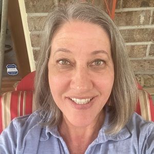 Meet your Posher, Julie